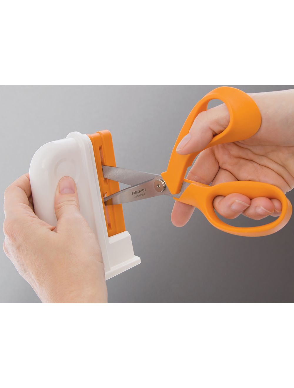 Fiskars Desktop Universal Scissors Sharpener